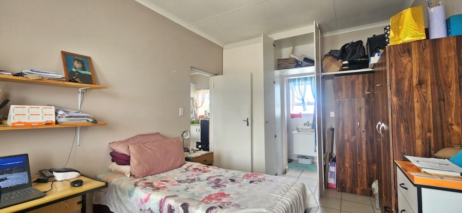 1 Bedroom Property for Sale in Bredasdorp Western Cape